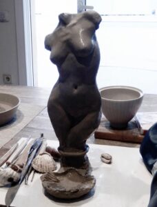 N°8 buste feminin